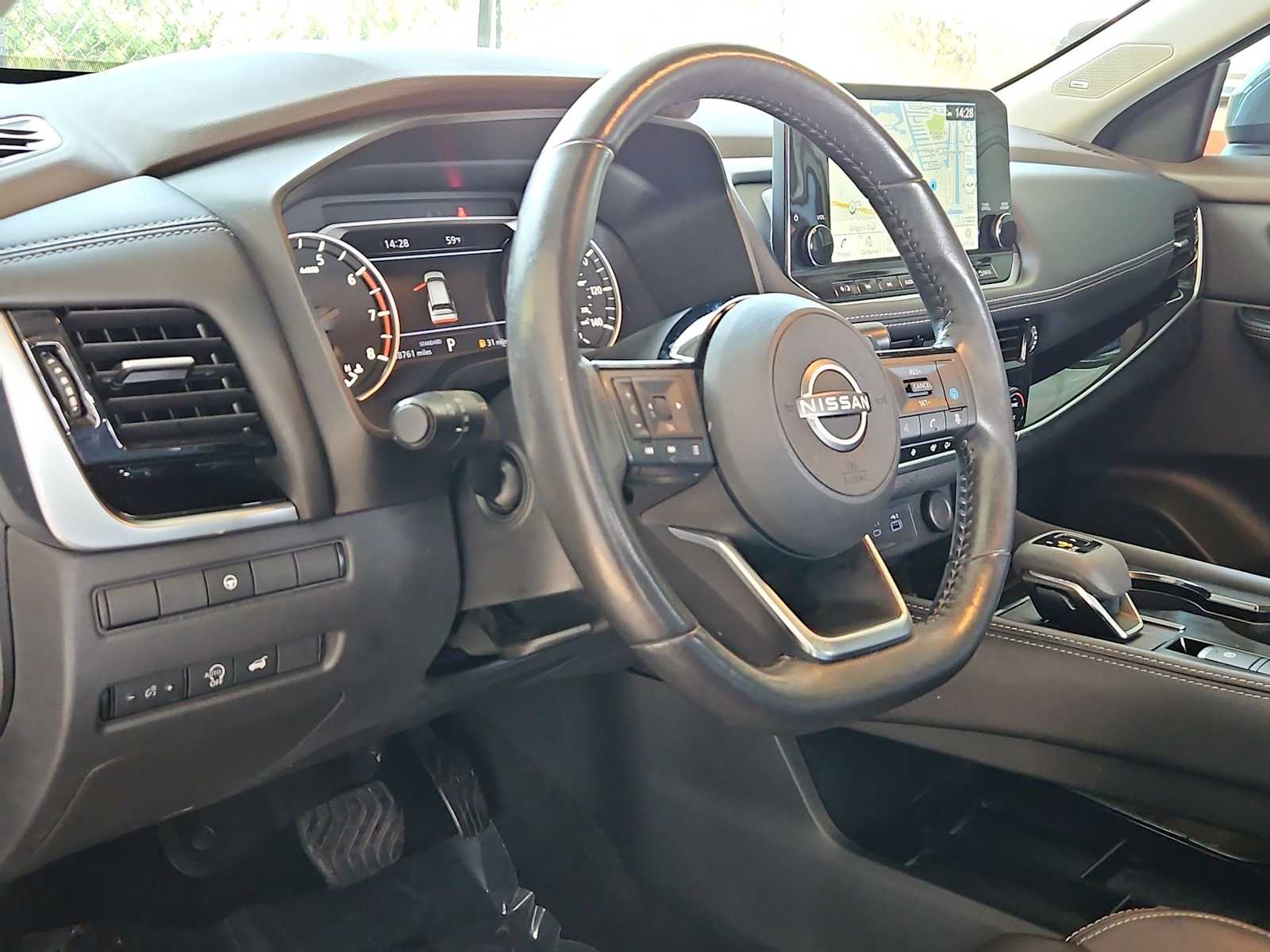 Thumbnail: 2023 Nissan Rogue - 10