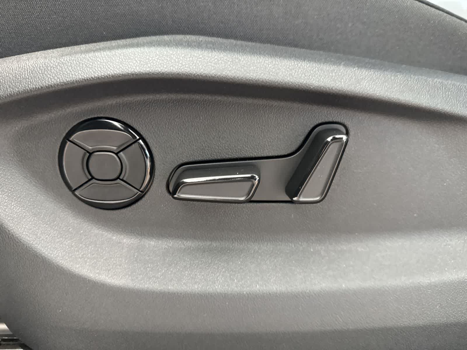 Thumbnail: 2026 Volkswagen Tiguan - 15