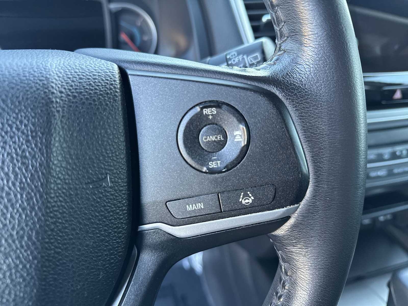 Thumbnail: 2019 Honda Pilot - 24