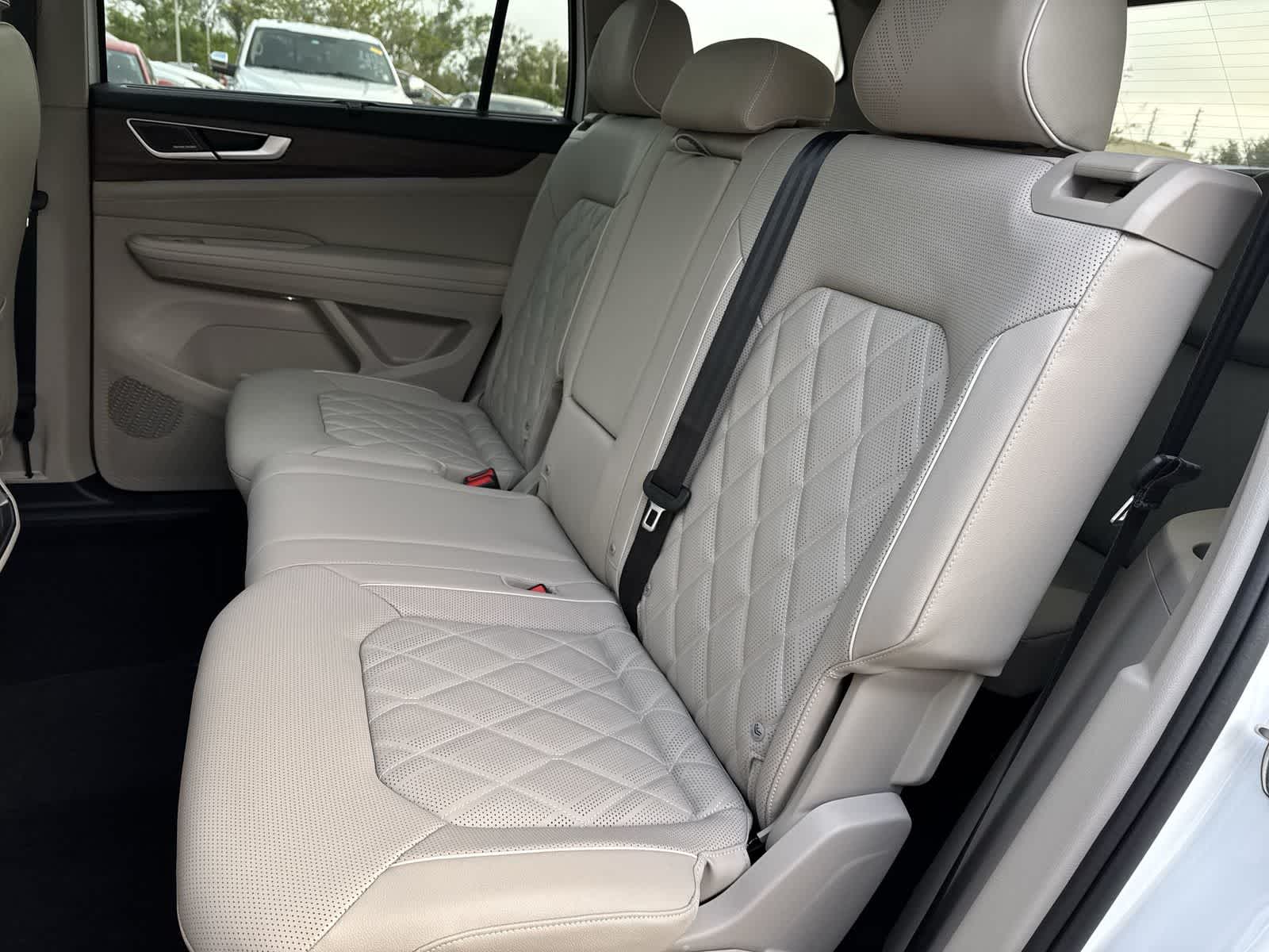 Thumbnail: 2026 Volkswagen Atlas - 18