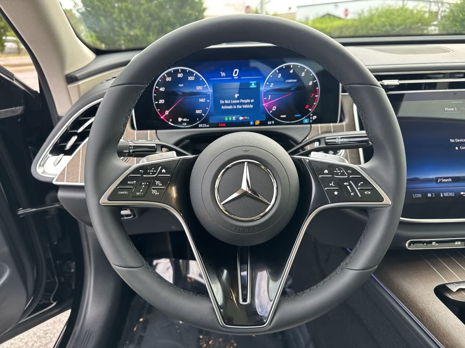 Thumbnail: 2026 Mercedes-Benz E-Class - 20