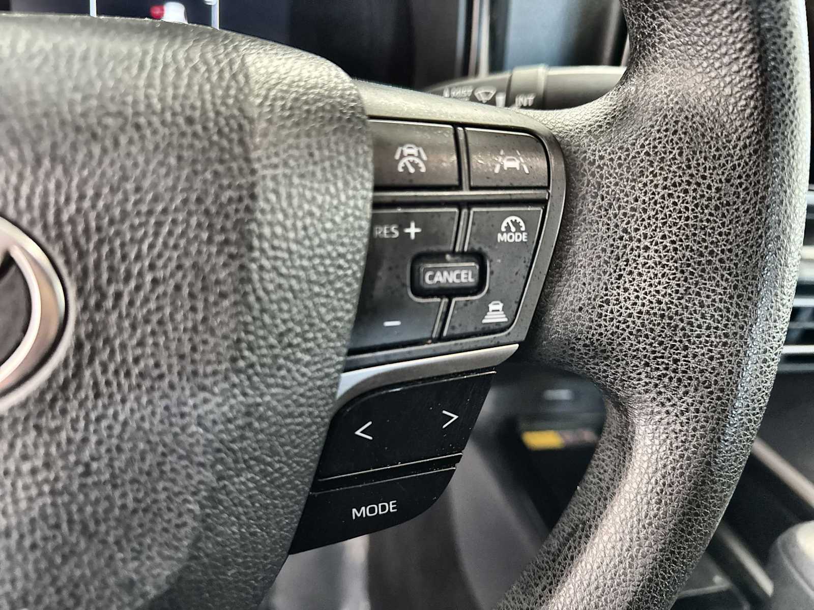 Thumbnail: 2025 Toyota Camry - 22