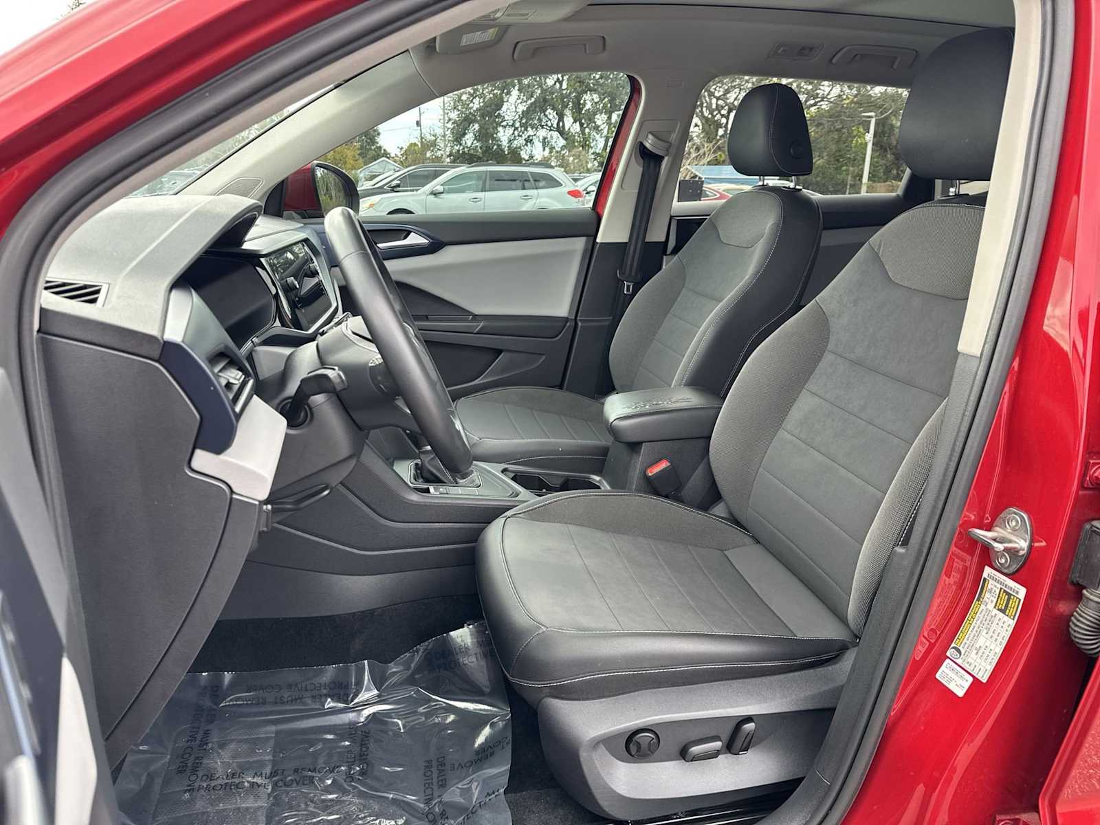 Thumbnail: 2022 Volkswagen Taos - 23