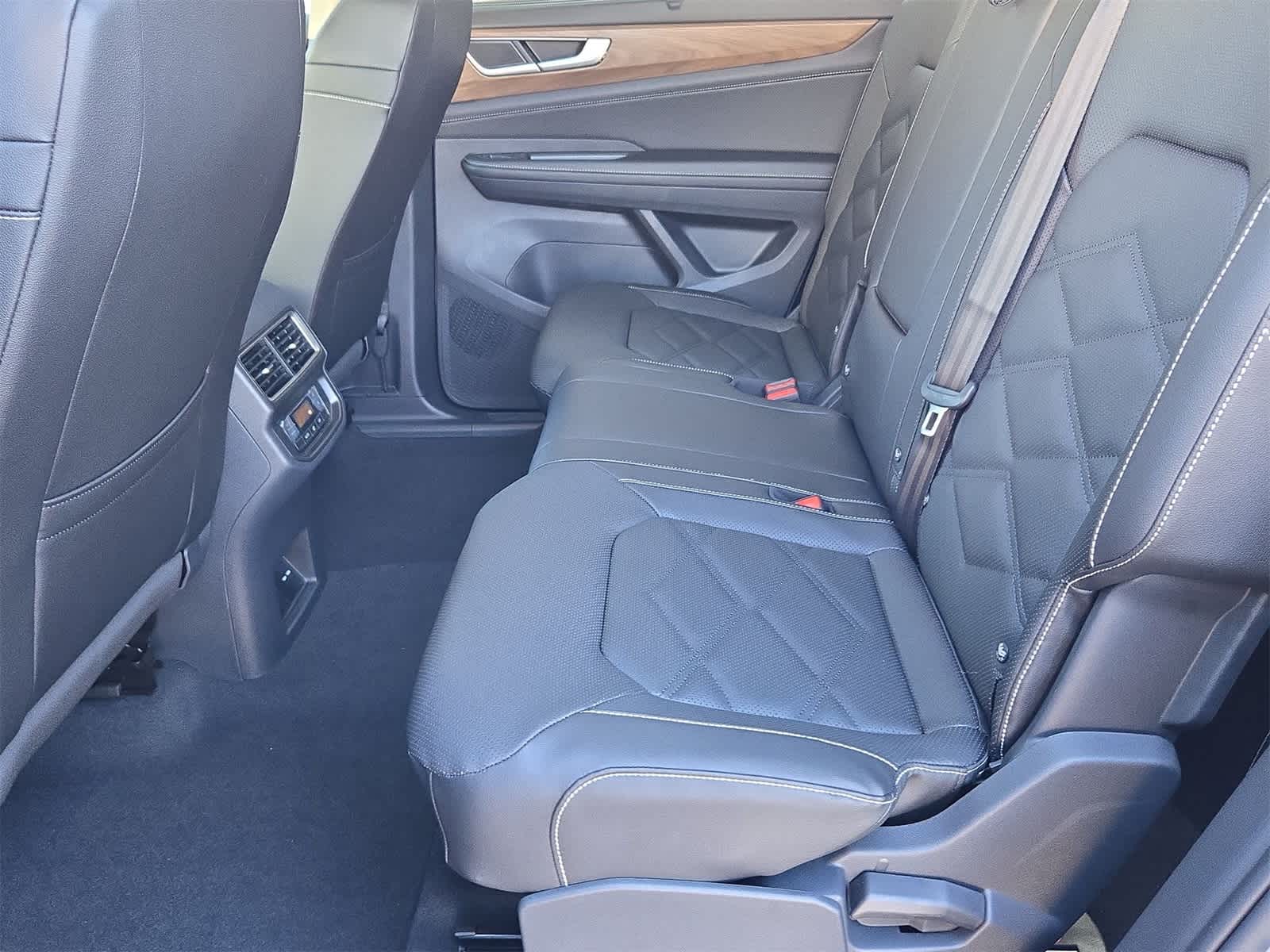 Thumbnail: 2026 Volkswagen Atlas - 20