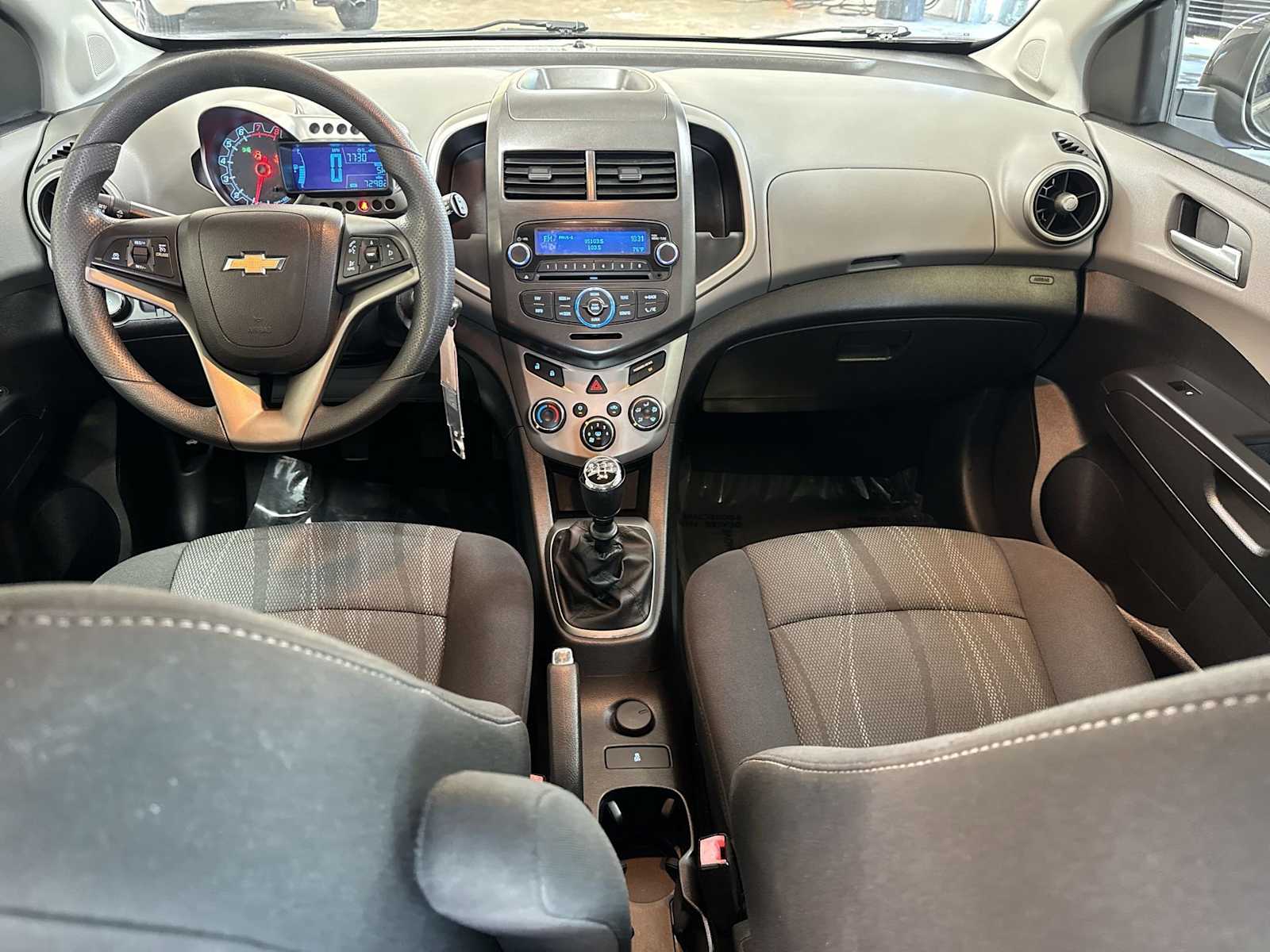 Thumbnail: 2014 Chevrolet Sonic - 15