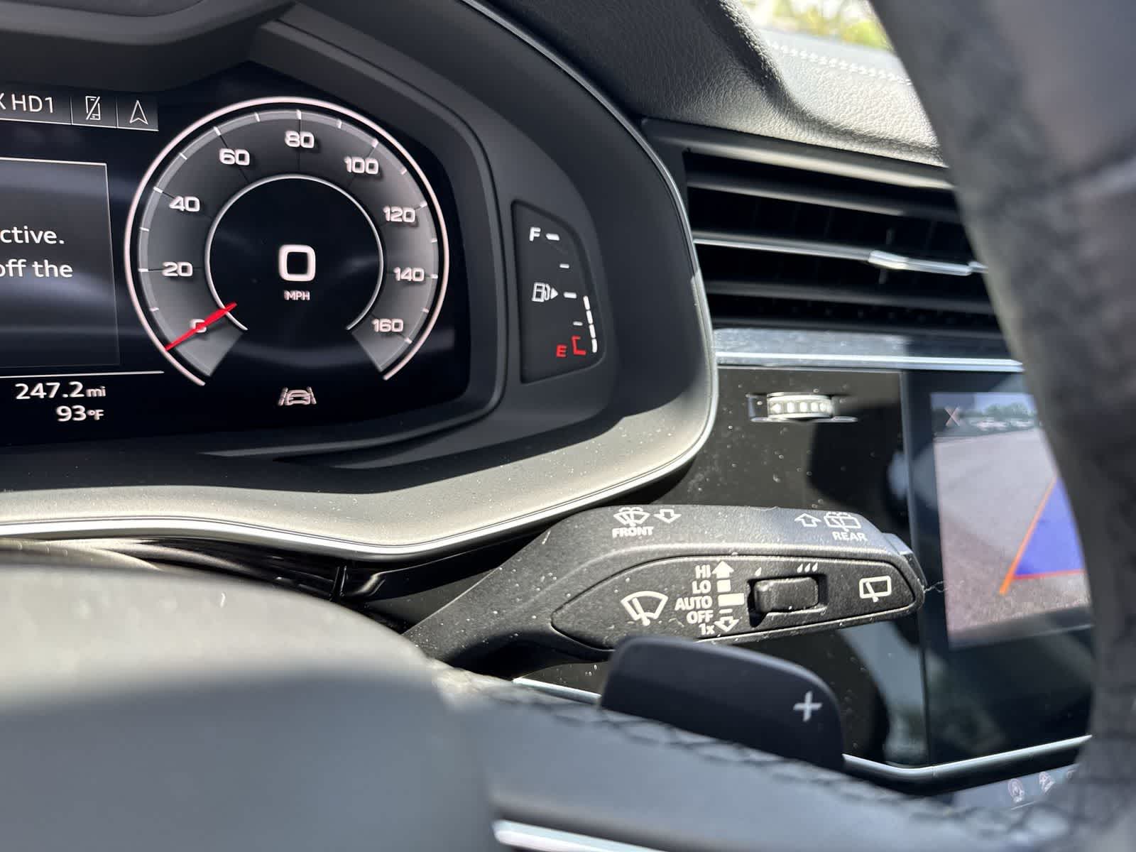 Thumbnail: 2023 Audi Q7 - 33