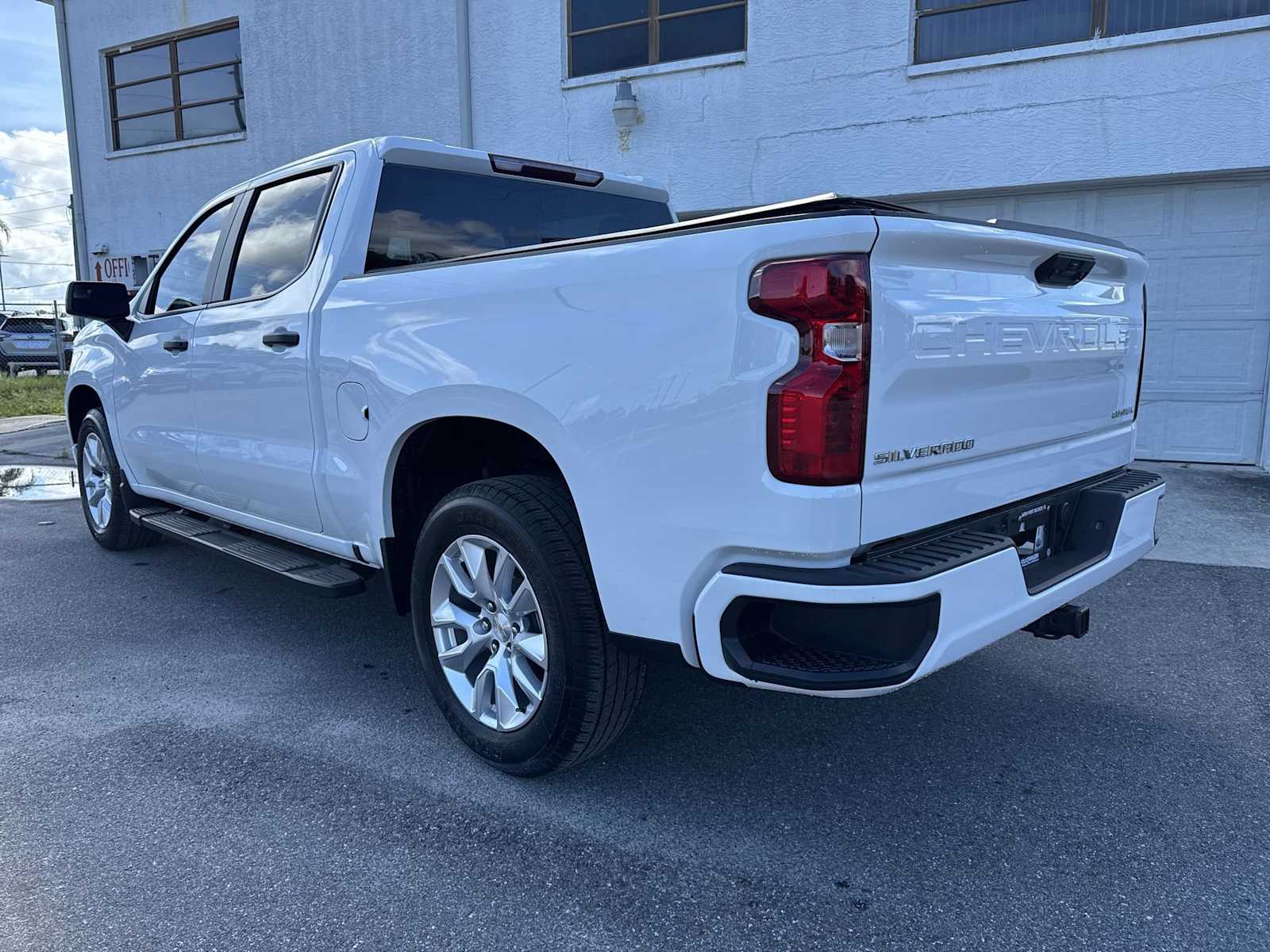 Thumbnail: 2024 Chevrolet Silverado 1500 - 3