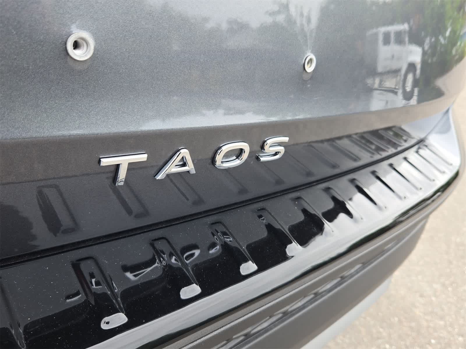 Thumbnail: 2025 Volkswagen Taos - 13