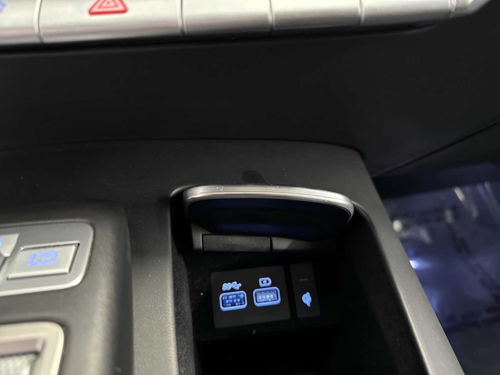 Thumbnail: 2025 Genesis GV70 - 30