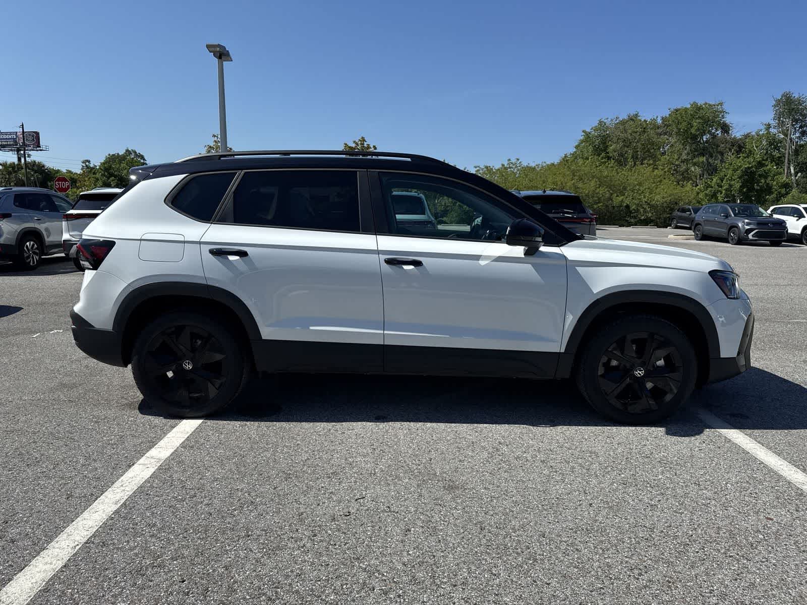 Thumbnail: 2026 Volkswagen Taos - 7