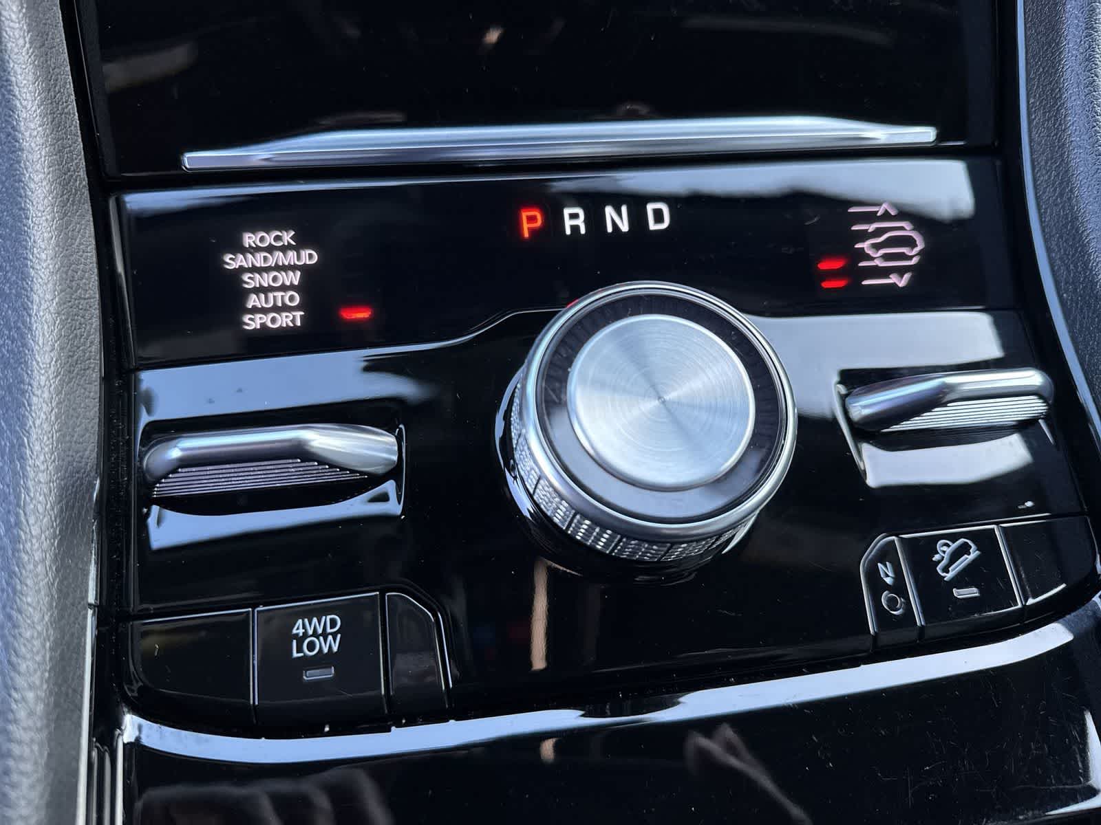 Thumbnail: 2022 Jeep Grand Cherokee - 40