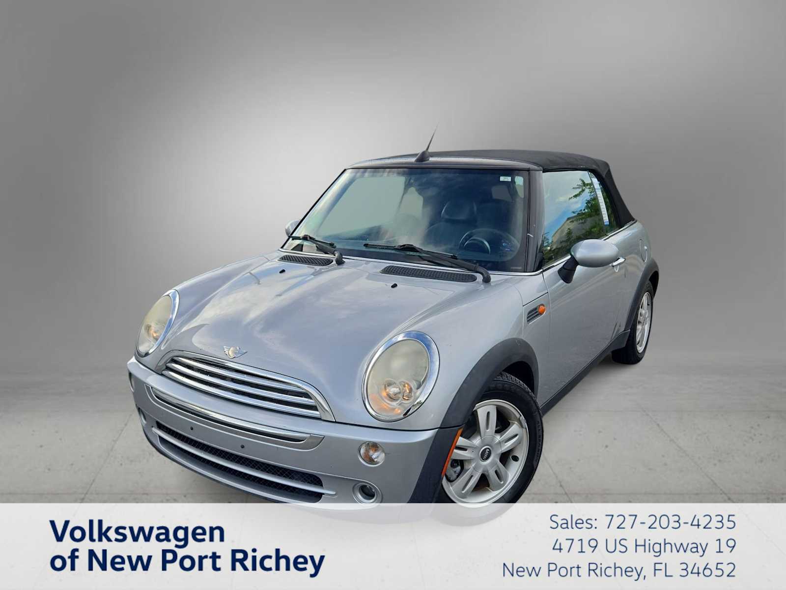 2006 MINI Cooper Base -
                  New Port Richey, FL