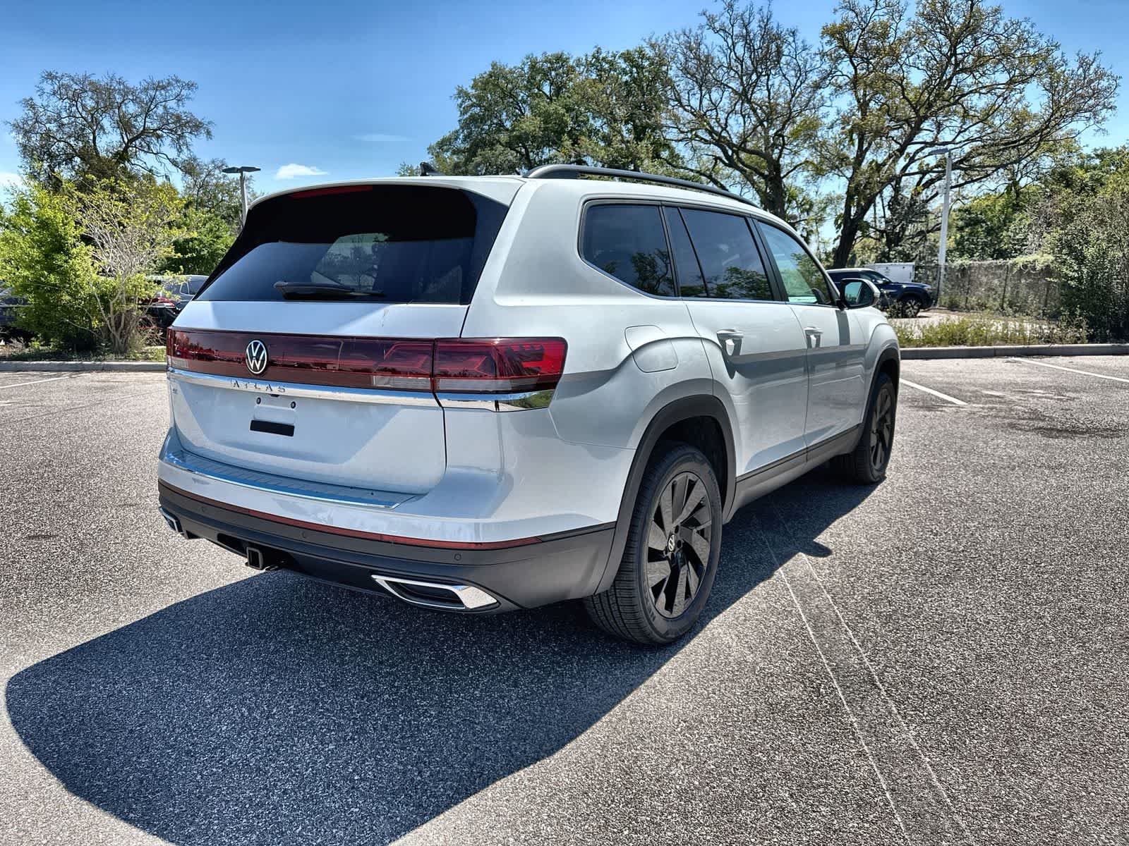 Thumbnail: 2026 Volkswagen Atlas - 5