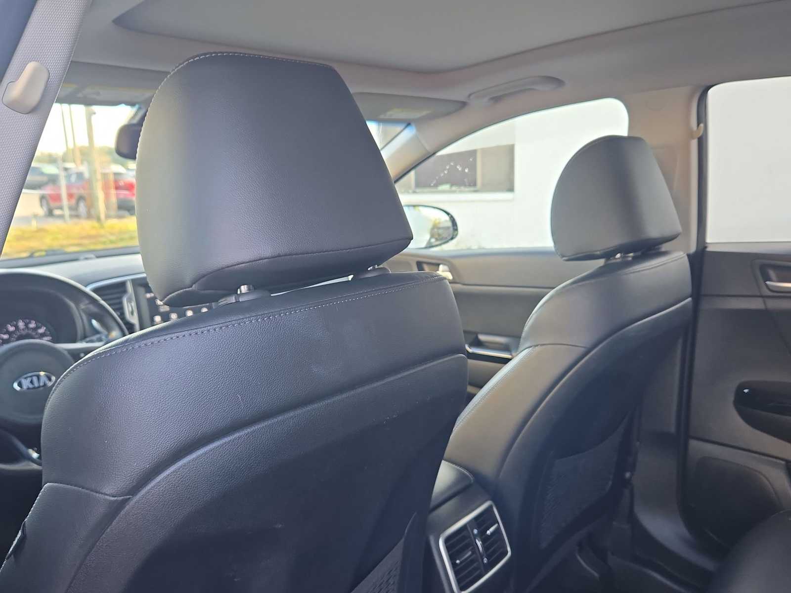 Thumbnail: 2018 Kia Sportage - 18