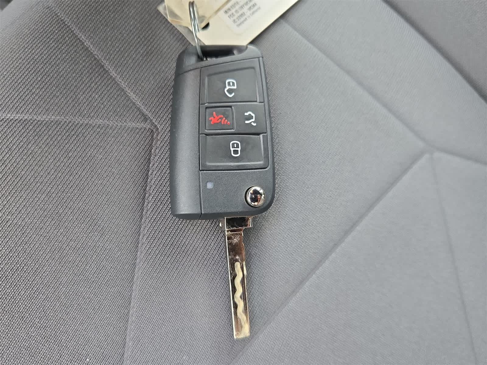 Thumbnail: 2026 Volkswagen Jetta - 32