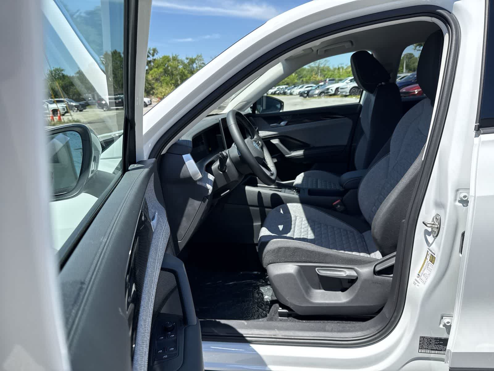 Thumbnail: 2026 Volkswagen Tiguan - 2
