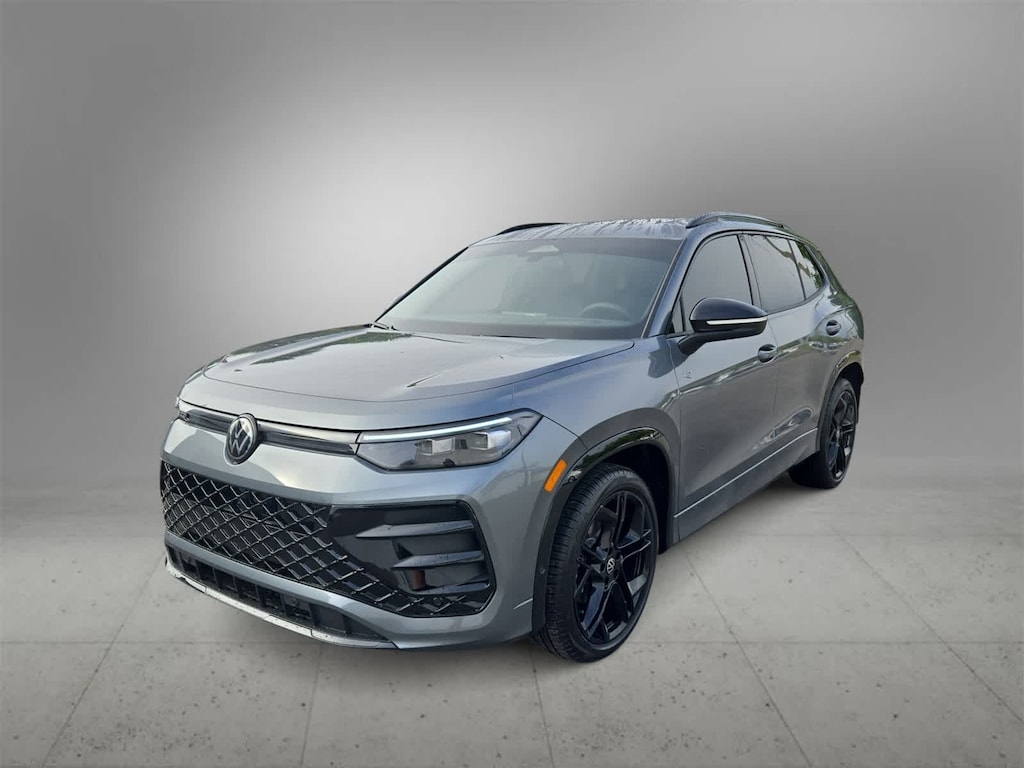 New 2025 Volkswagen Tiguan 2.0T SE R-Line Black SUV