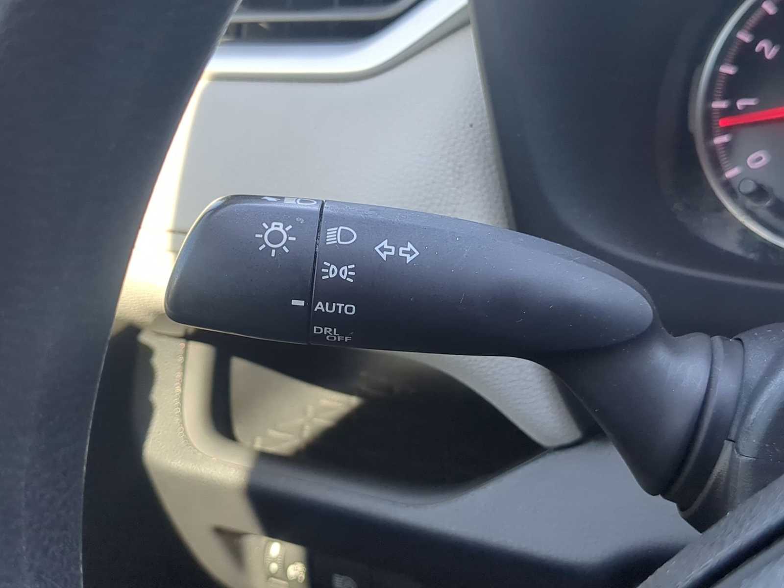 Thumbnail: 2022 Toyota RAV4 - 27