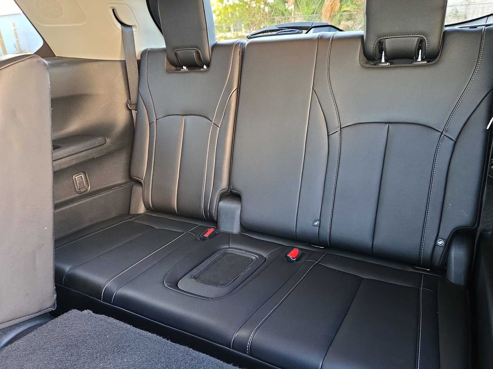 Thumbnail: 2024 INFINITI QX60 - 36