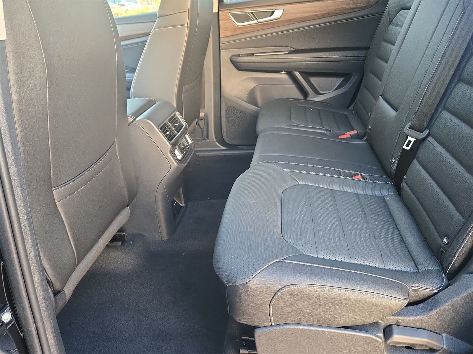 Thumbnail: 2026 Volkswagen Atlas - 20