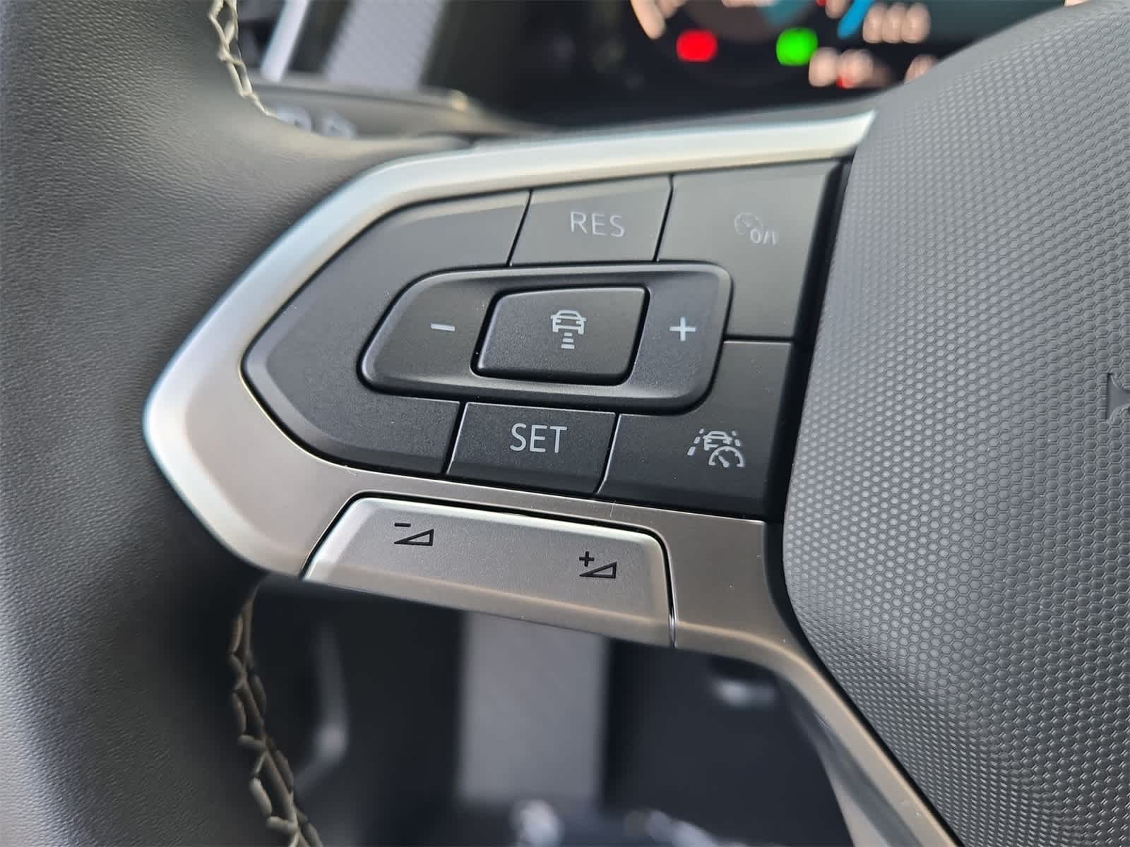 Thumbnail: 2026 Volkswagen Atlas - 32