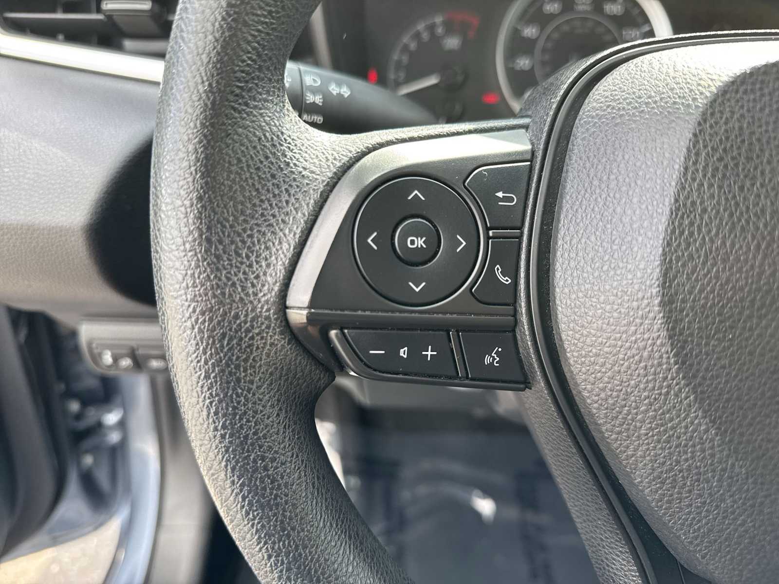 Thumbnail: 2022 Toyota Corolla - 21