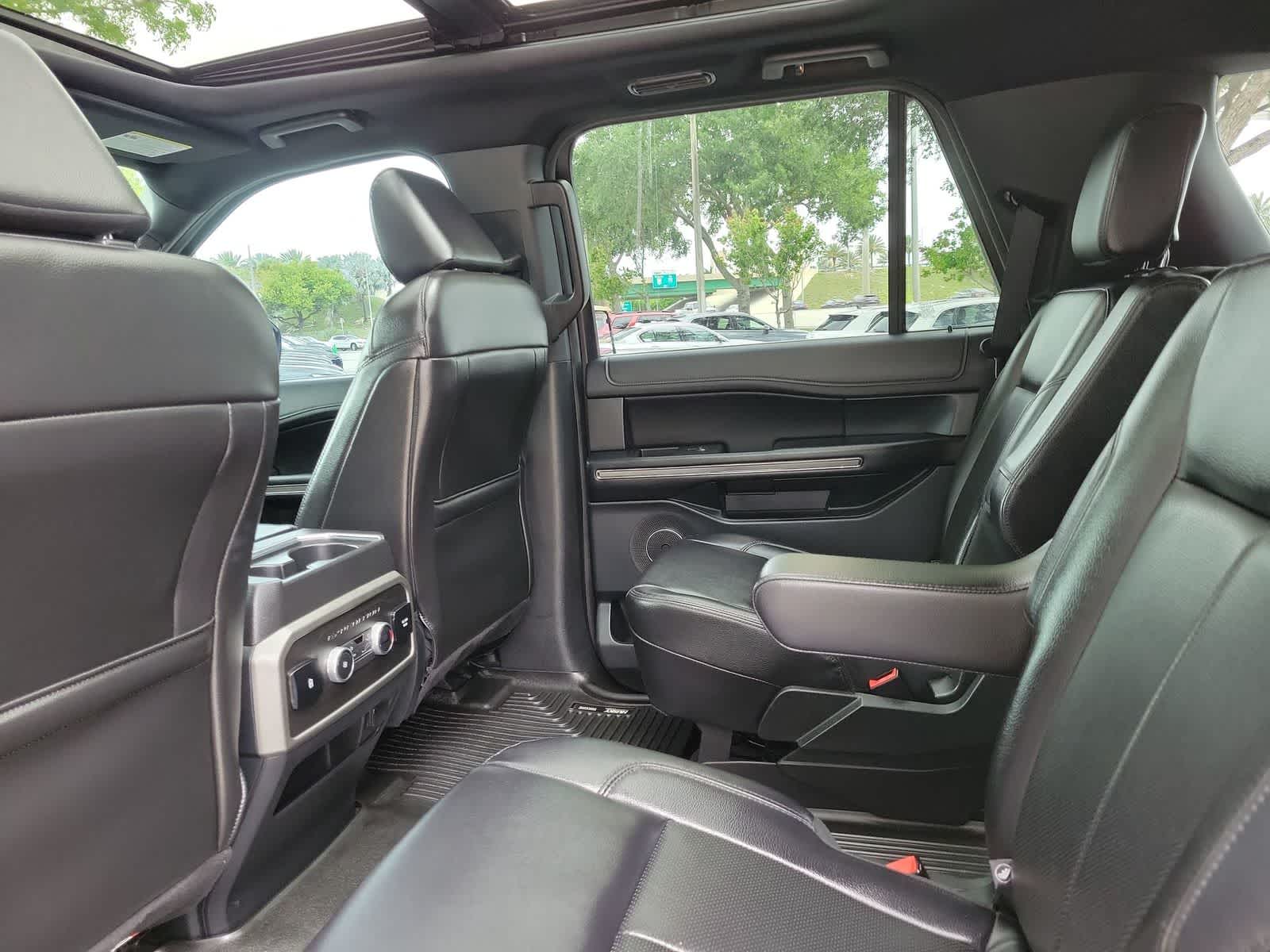 Thumbnail: 2021 Ford Expedition - 20