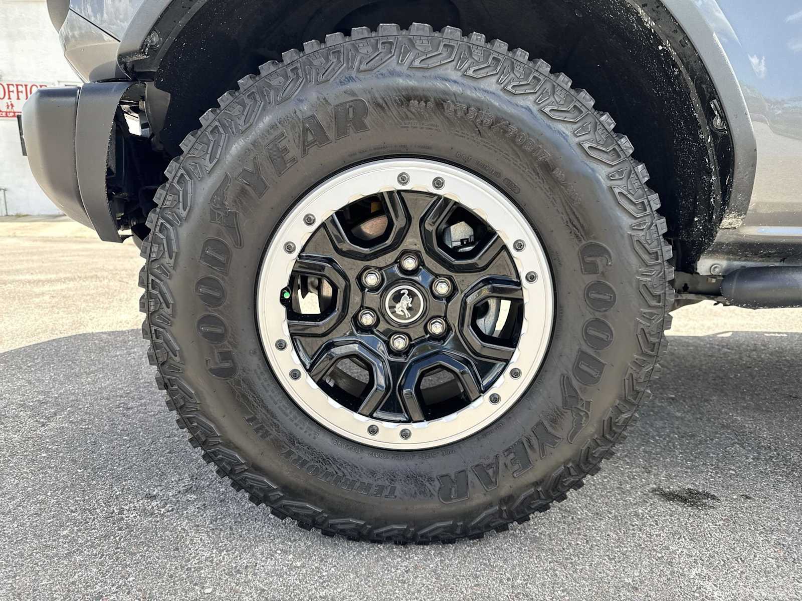 Thumbnail: 2022 Ford Bronco - 13