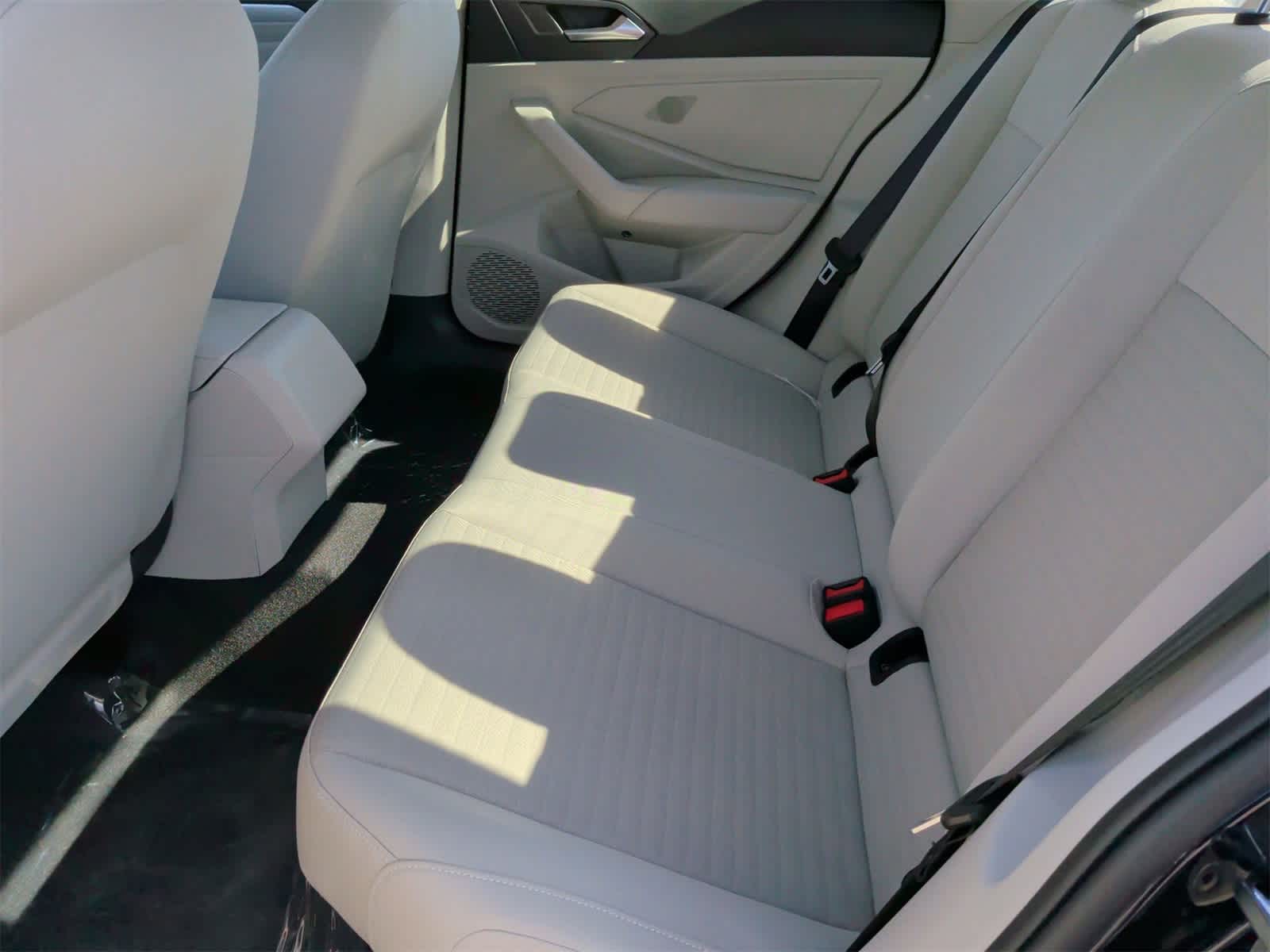 Thumbnail: 2026 Volkswagen Jetta - 18