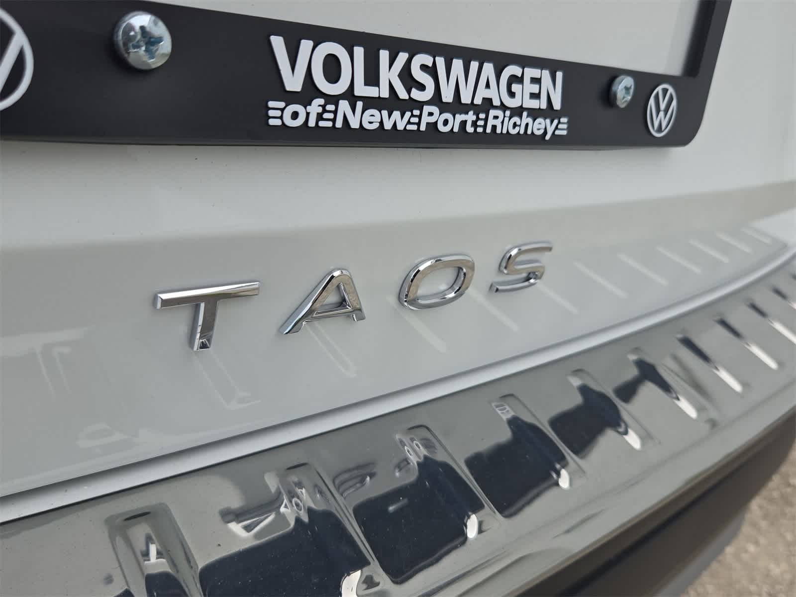 Thumbnail: 2025 Volkswagen Taos - 13