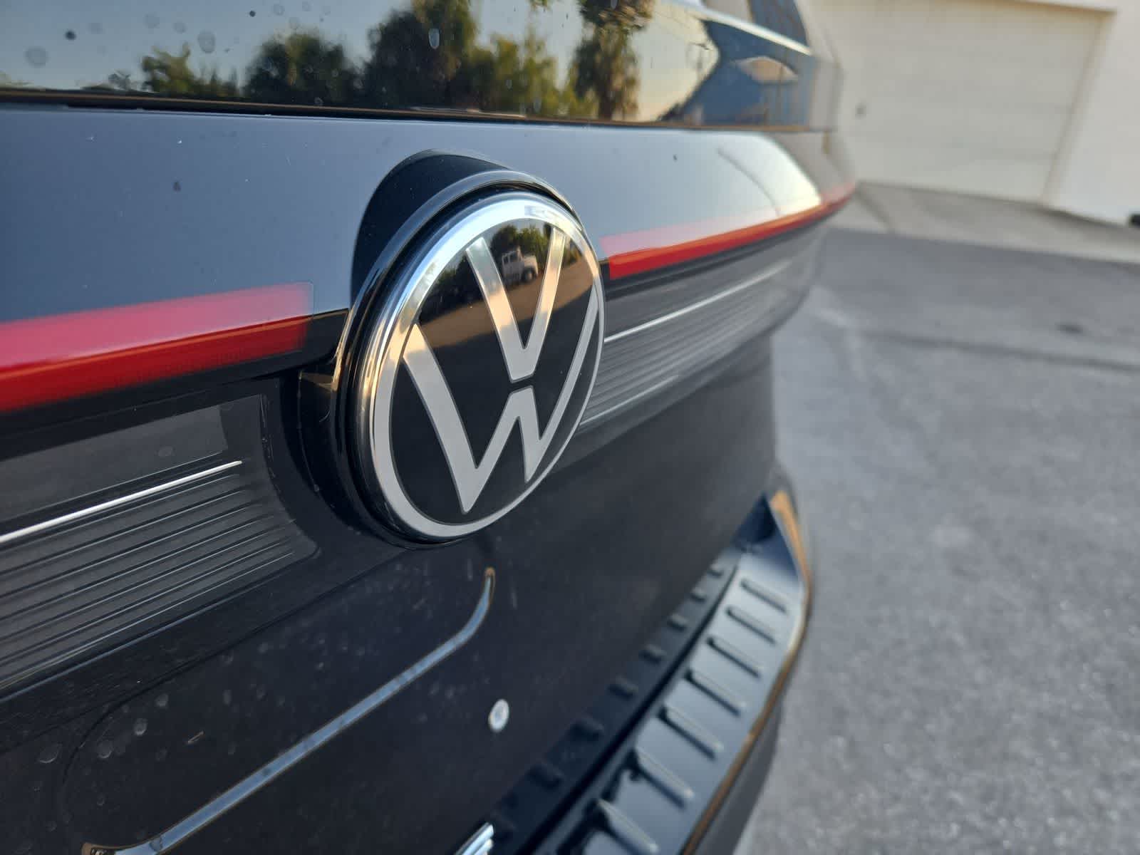 Thumbnail: 2025 Volkswagen Taos - 12