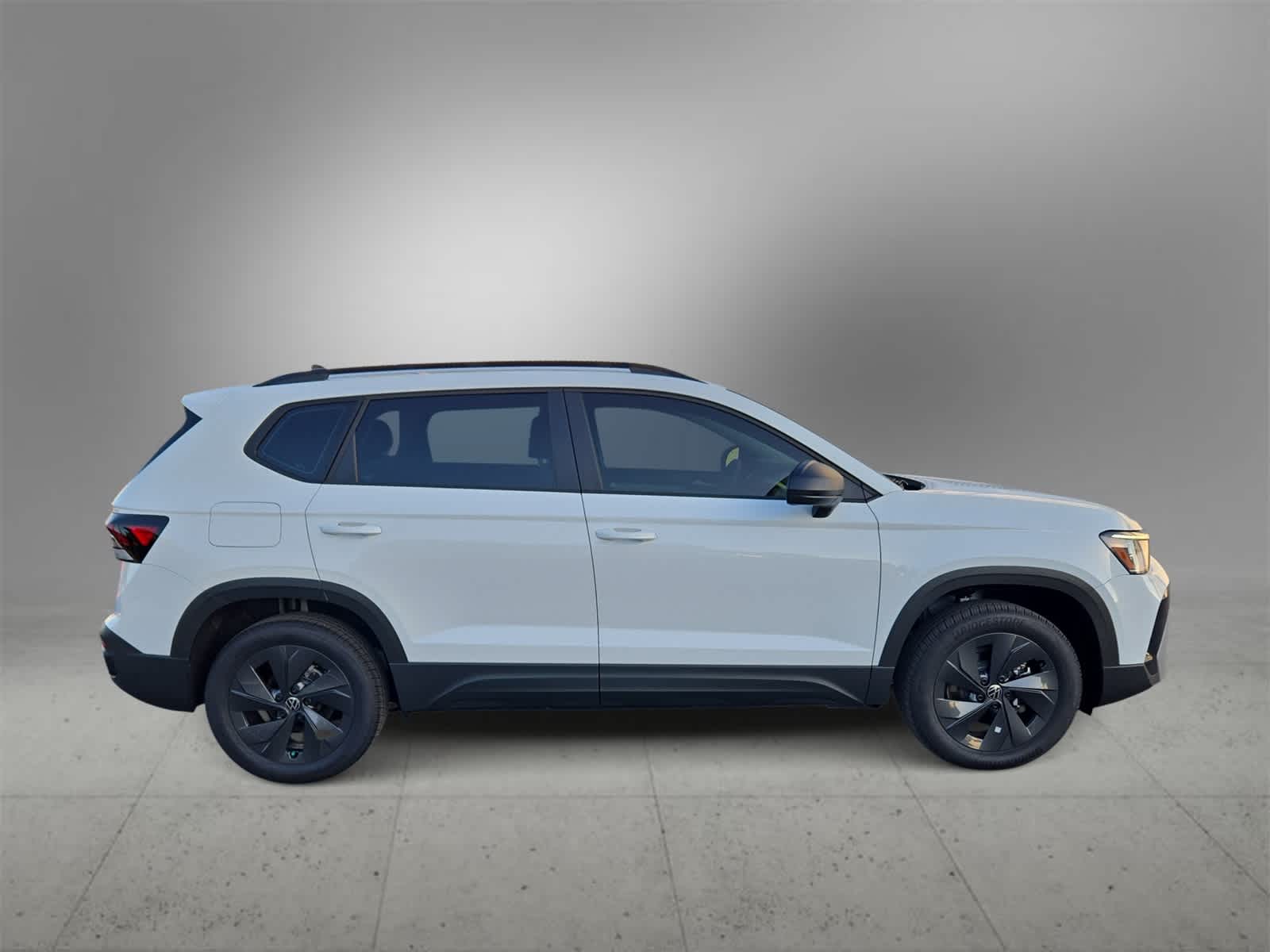 Thumbnail: 2025 Volkswagen Taos - 9