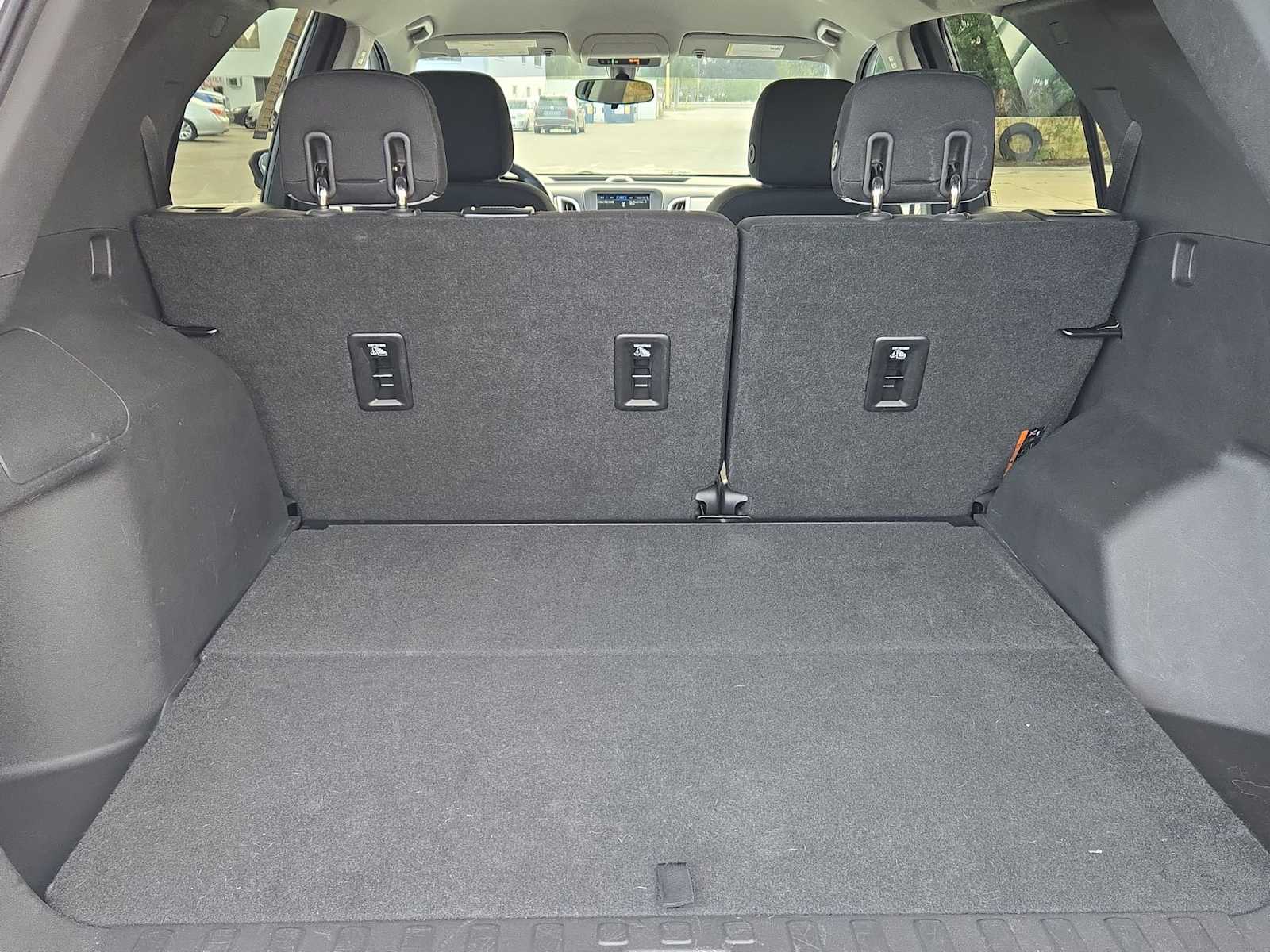 Thumbnail: 2019 Chevrolet Equinox - 39