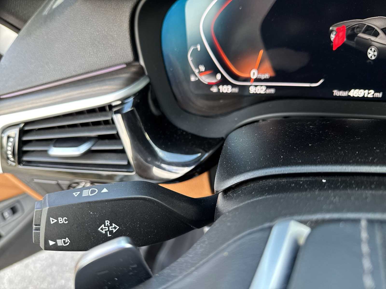 Thumbnail: 2023 BMW 5 Series - 25