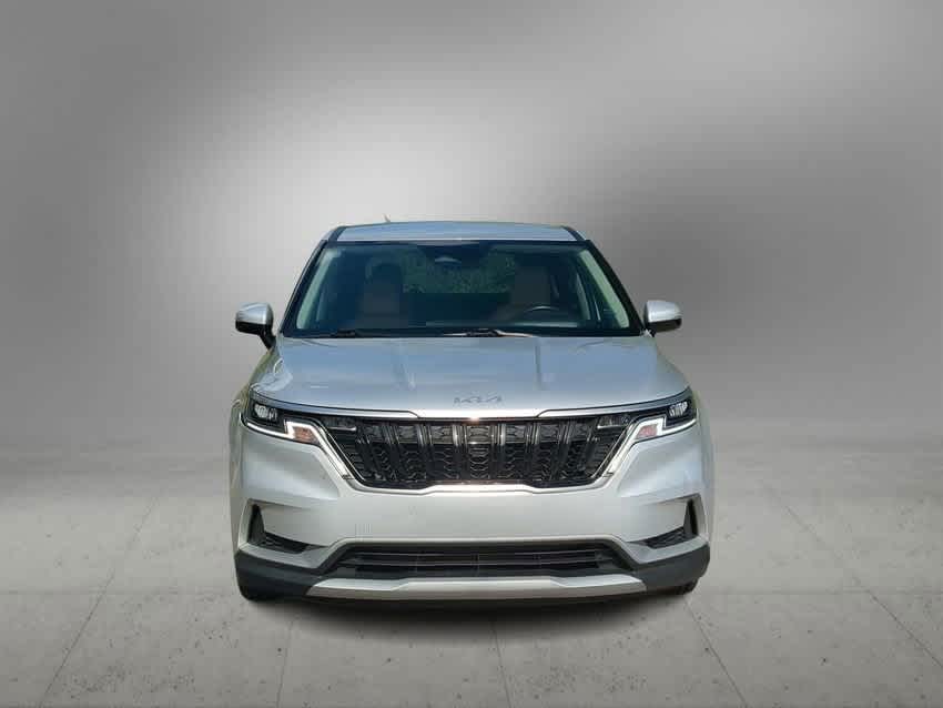 Thumbnail: 2023 Kia Carnival - 3