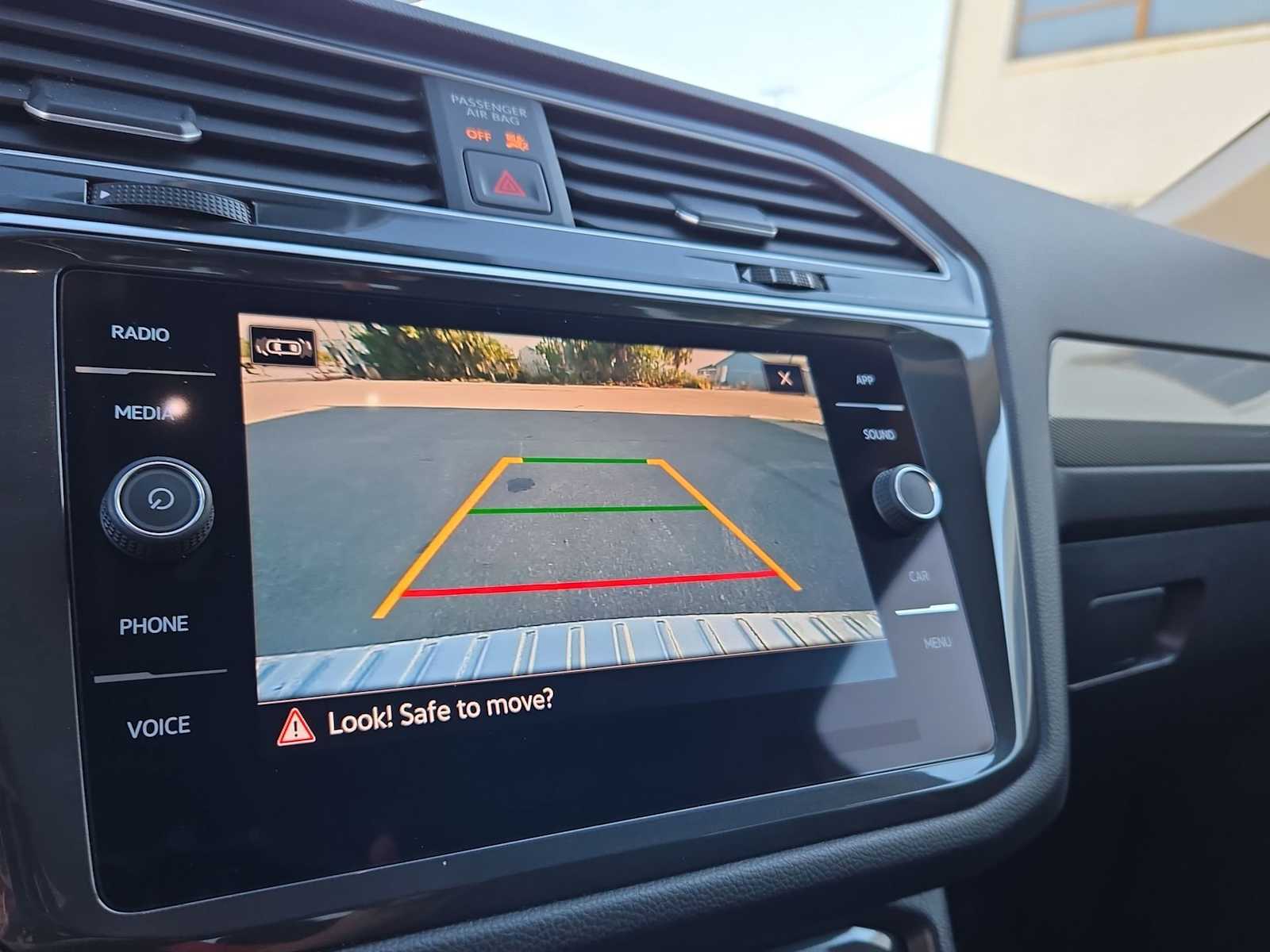 Thumbnail: 2024 Volkswagen Tiguan - 27