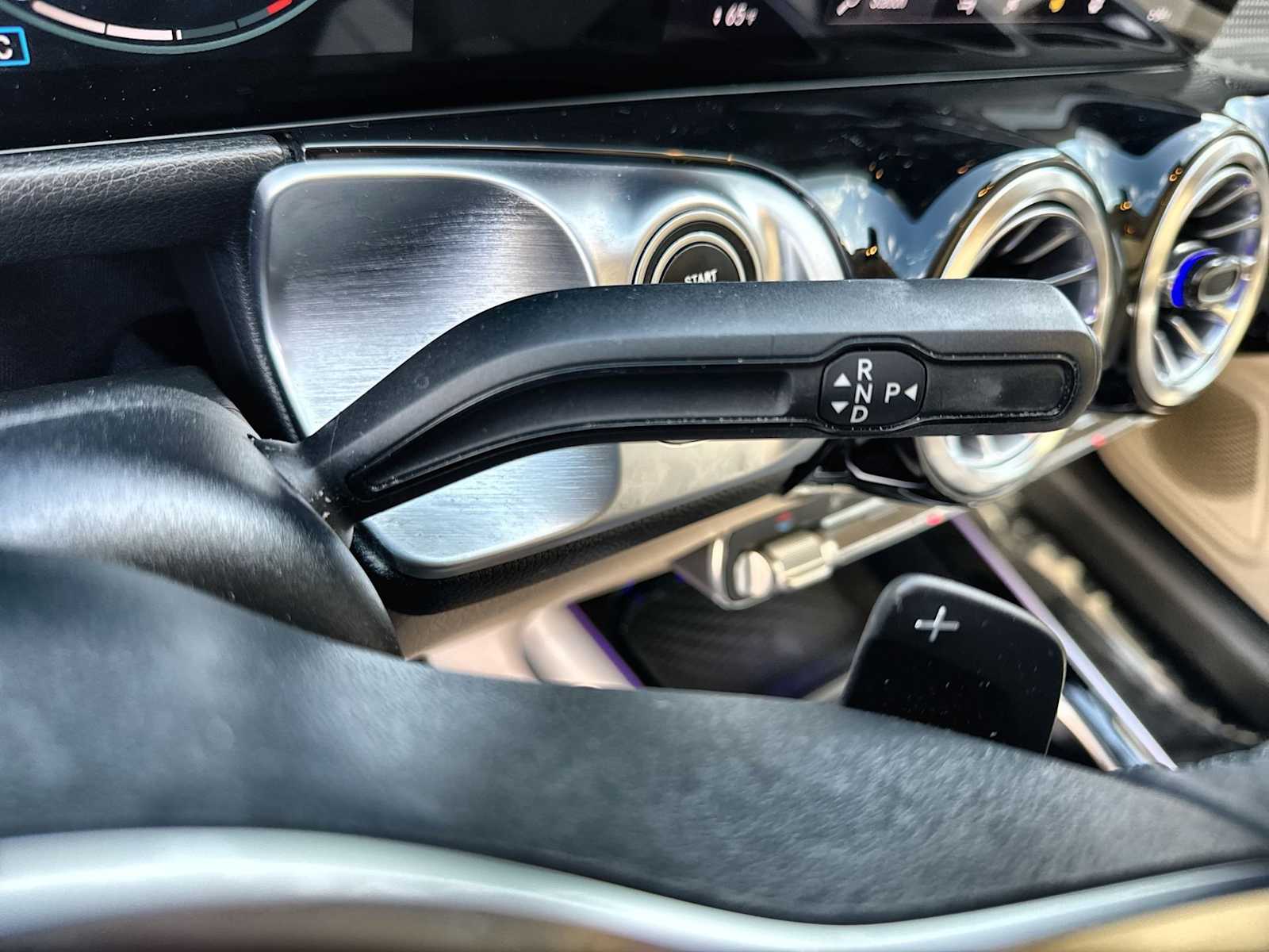 Thumbnail: 2022 Mercedes-Benz GLB - 31