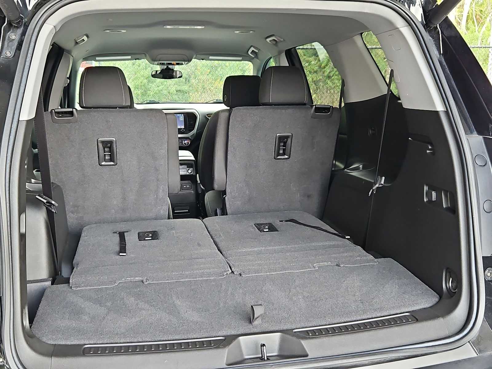 Thumbnail: 2023 GMC Acadia - 34