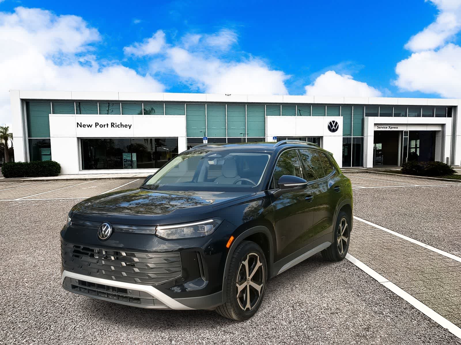 Thumbnail: 2025 Volkswagen Tiguan - 4