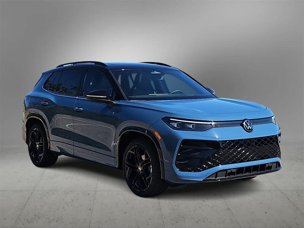 New 2026 Volkswagen Tiguan 2.0T SE SUV