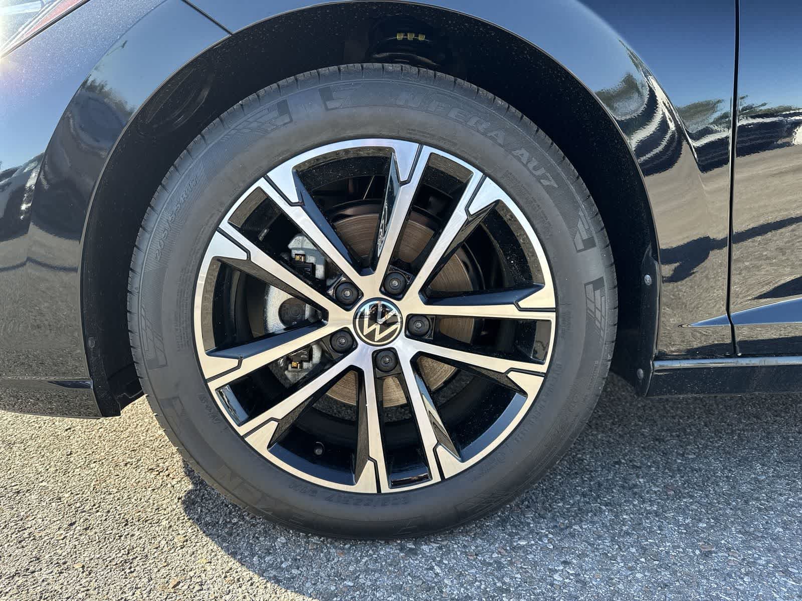 Thumbnail: 2026 Volkswagen Jetta - 12