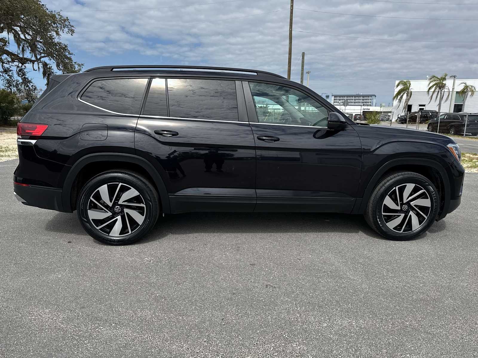 Thumbnail: 2024 Volkswagen Atlas - 7