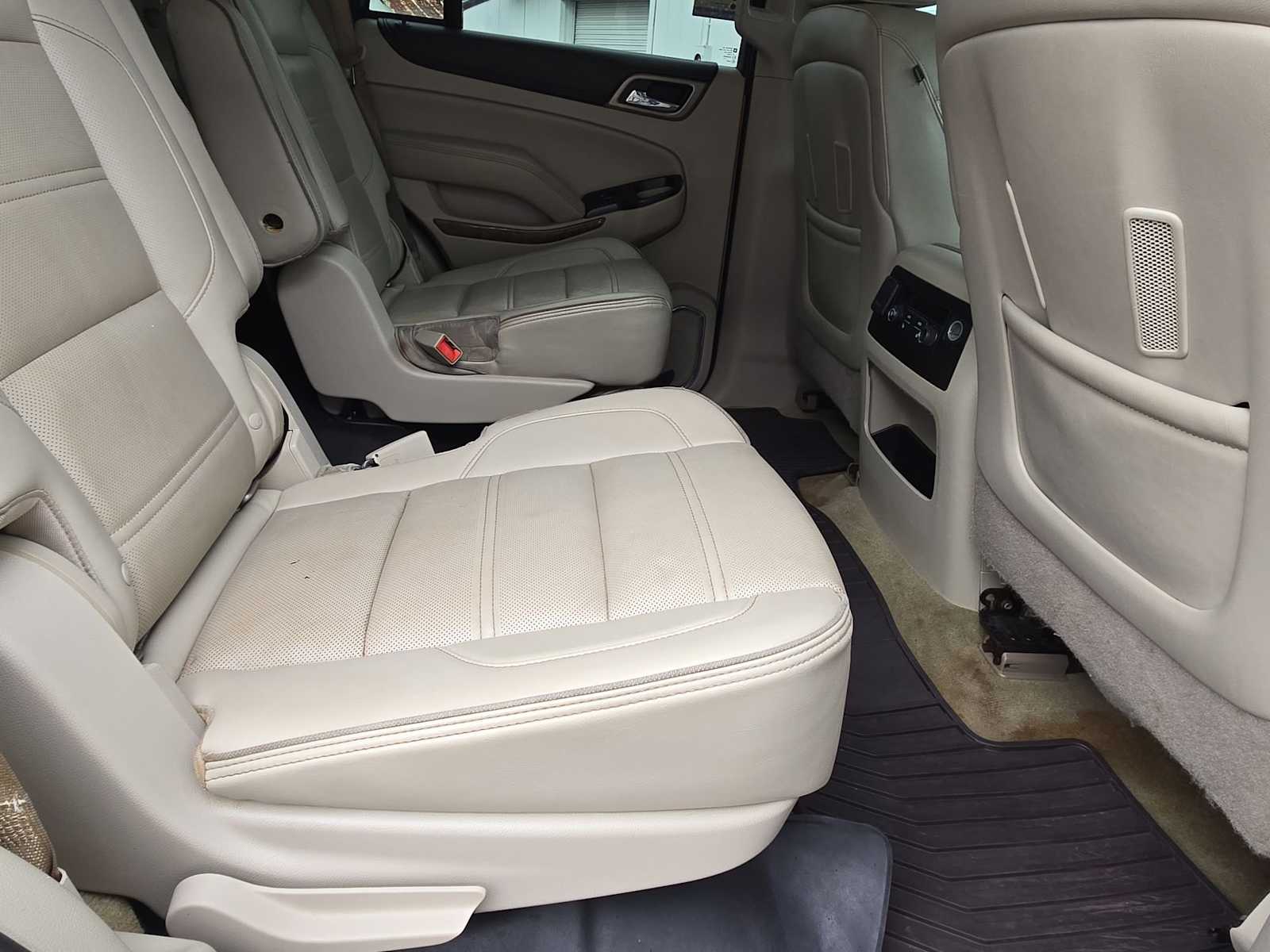 Thumbnail: 2016 GMC Yukon - 21