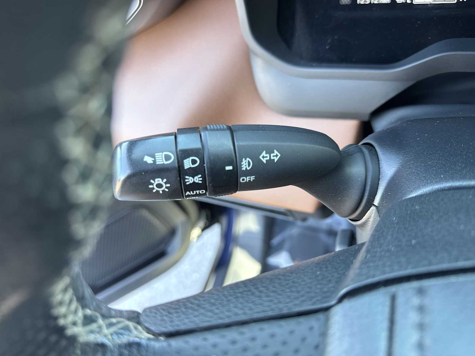 Thumbnail: 2023 Toyota Tundra - 25