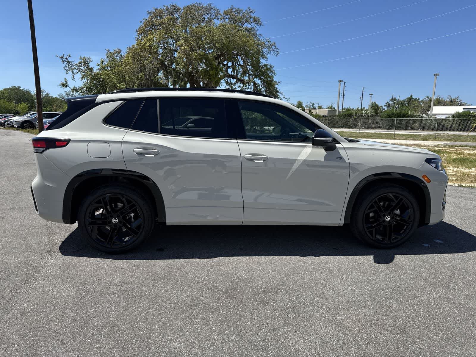 Thumbnail: 2026 Volkswagen Tiguan - 7