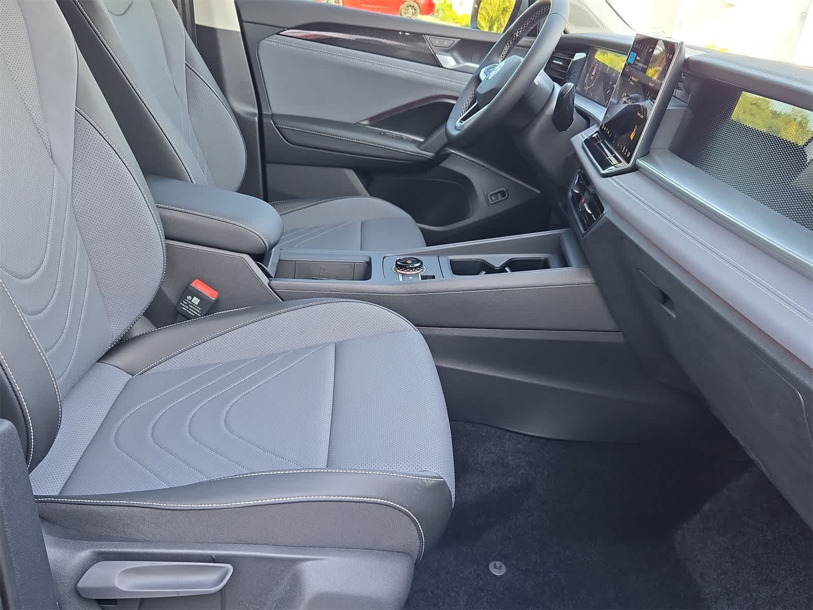 Thumbnail: 2025 Volkswagen Tiguan - 22