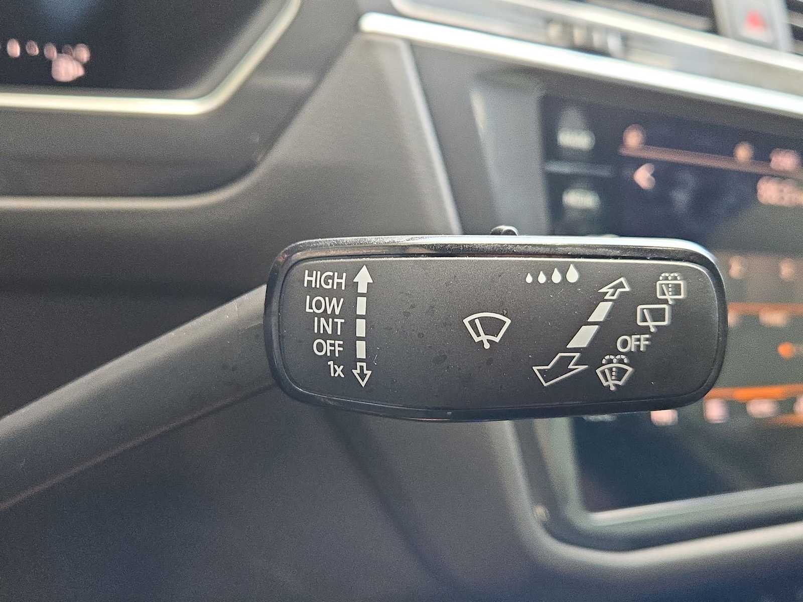 Thumbnail: 2022 Volkswagen Tiguan - 26