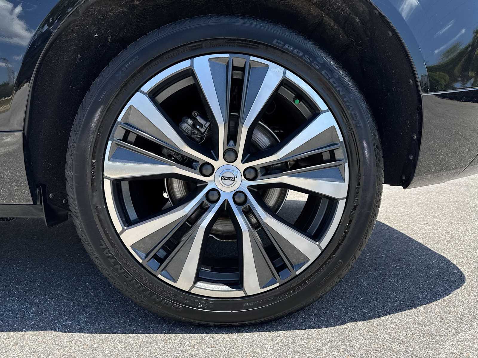Thumbnail: 2022 Volvo XC60 - 16