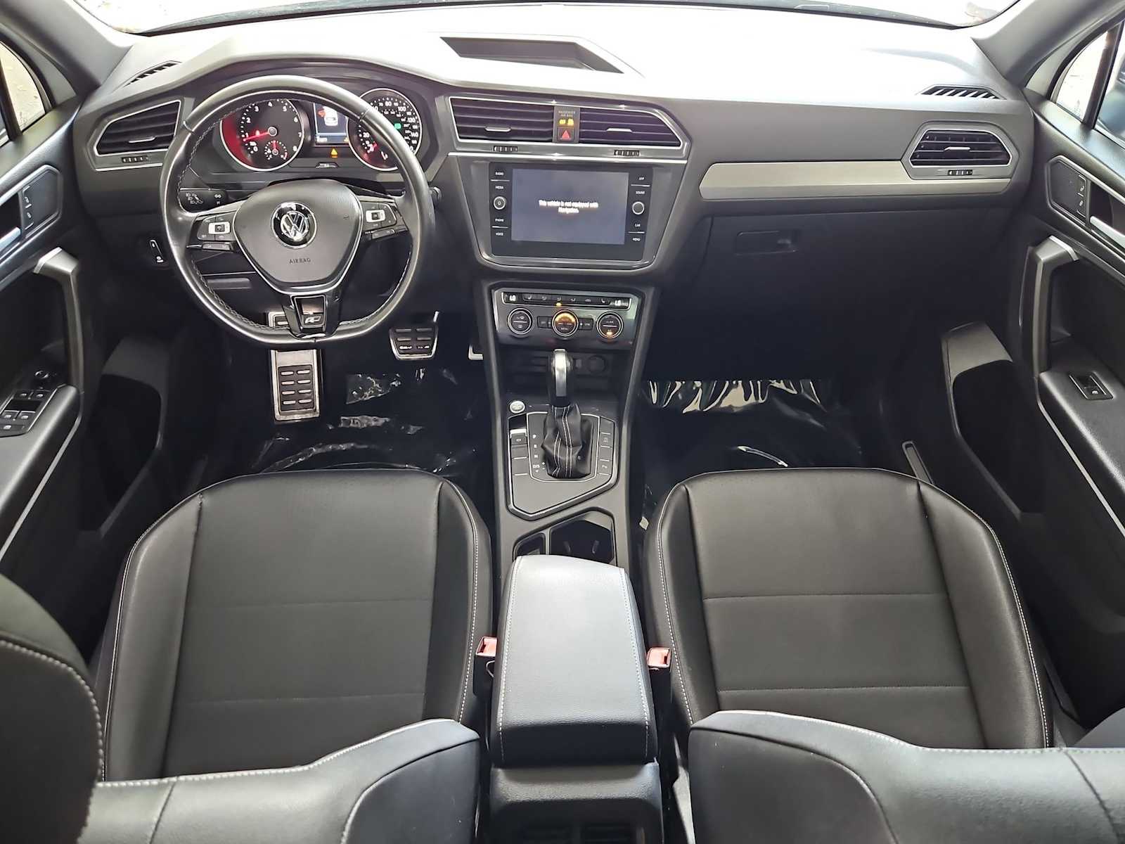 Thumbnail: 2021 Volkswagen Tiguan - 24