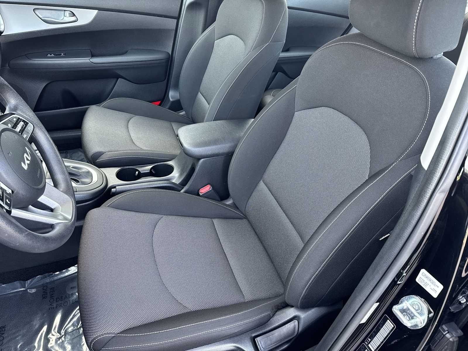 Thumbnail: 2023 Kia Forte - 15